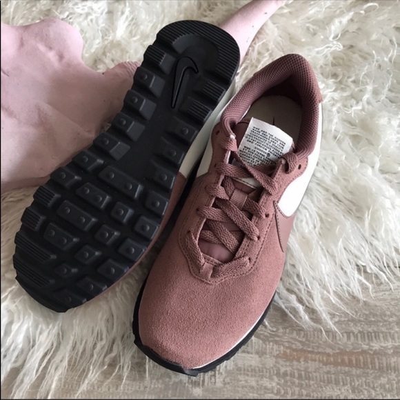 NWT Nike pre-love O.X. - Picture 7 of 8